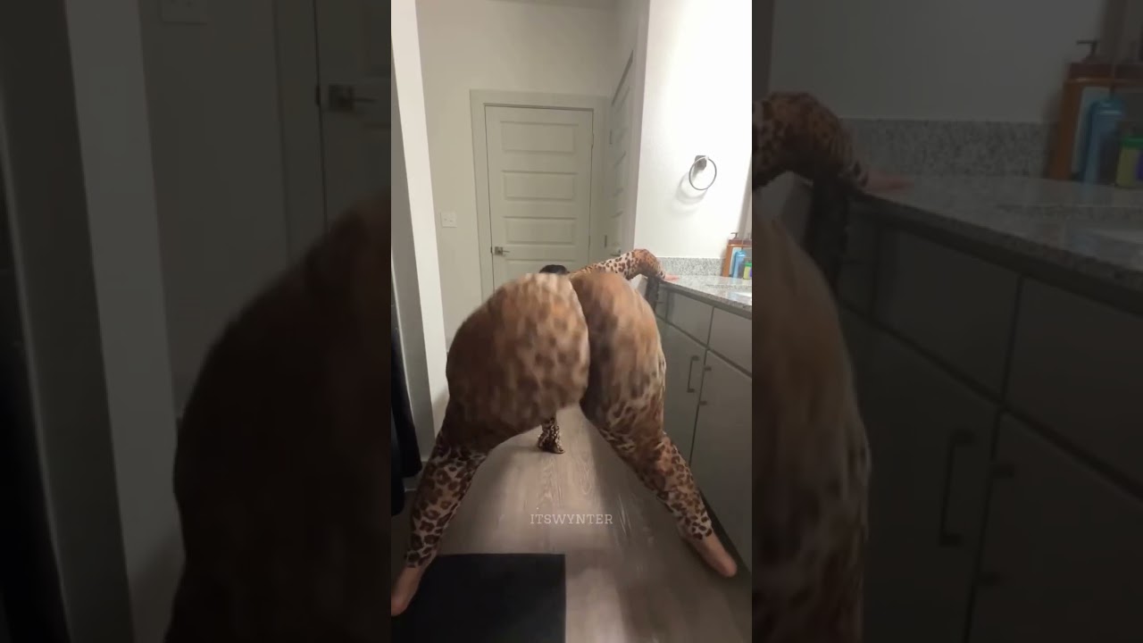 ItsWynter 2 Min Ass Clapping | Compilation