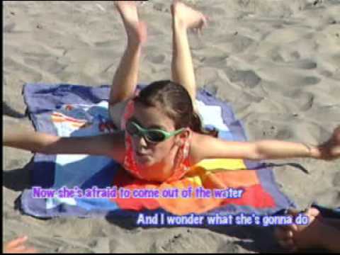 Itsy Bitsy Teenie Weenie Yellow Polka Dot Bikini (Children Education Song) lyric