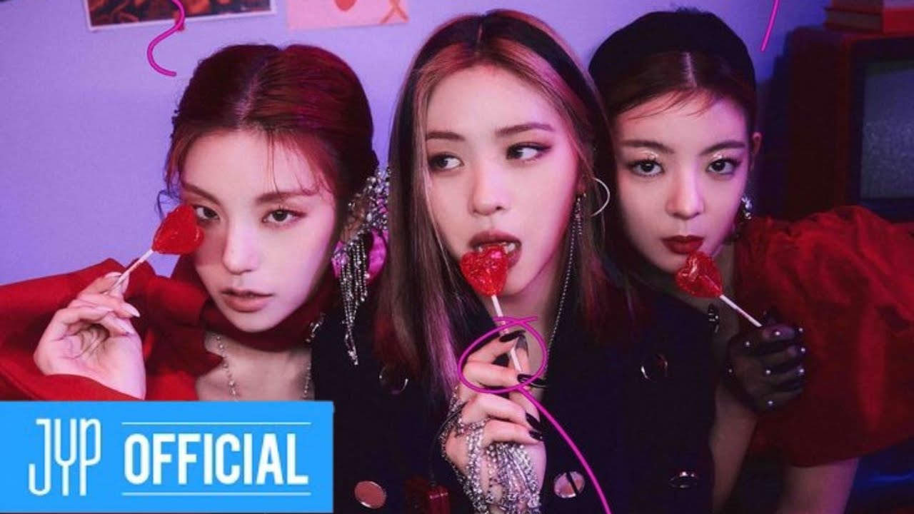ITZY - 'SHOOT!' MV