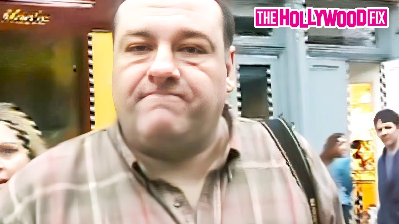 James Gandolfini Aka 'Tony Soprano' Attacks Paparazzi For Filming Him Trick Or Treating With His Son