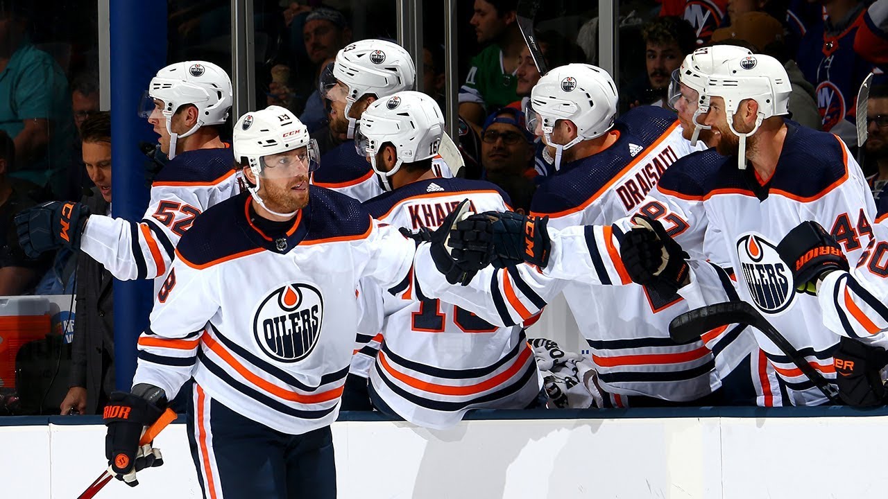 James Neal torches Isles for four goals