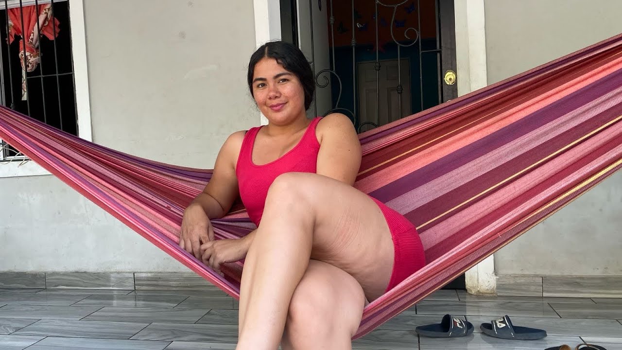 JASMIN ARAGÓN you forgot you were dressed while you were in the hammock we continue with the reco...