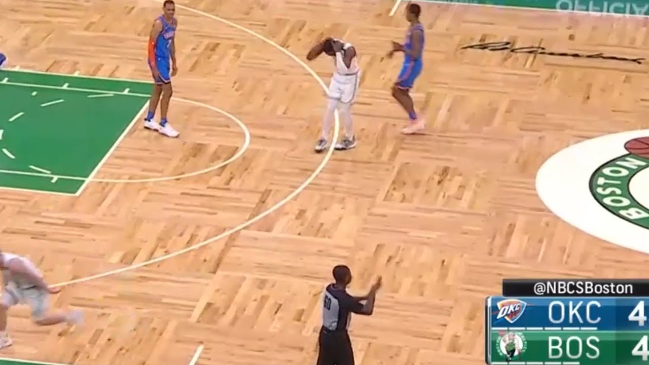 Jaylen Brown's reaction to that double dribble 😄