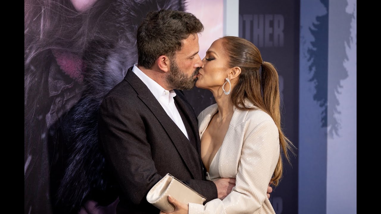 Jennifer Lopez Ben Affleck  slips into sexy dress
