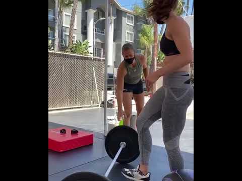 Jennifer Morrison working out