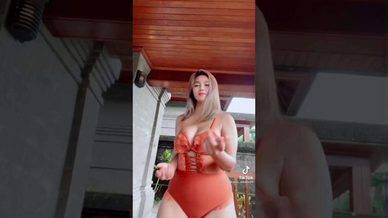 jess amalia goyang tiktok make bikini sexy banget