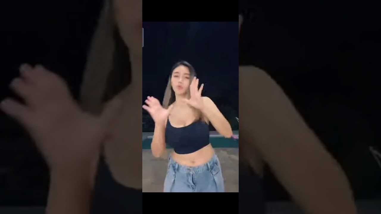 JESS AMELIA GOYANG MENTUL MENTUL 10