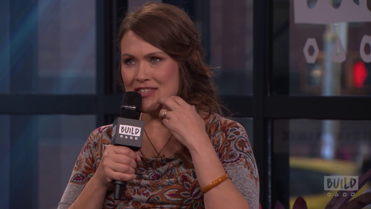 Jessica Walter And Amber Nash Speak On How They Got Their Roles