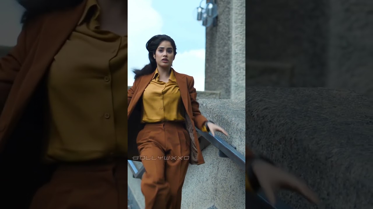Jhanvi kapoor boobs
