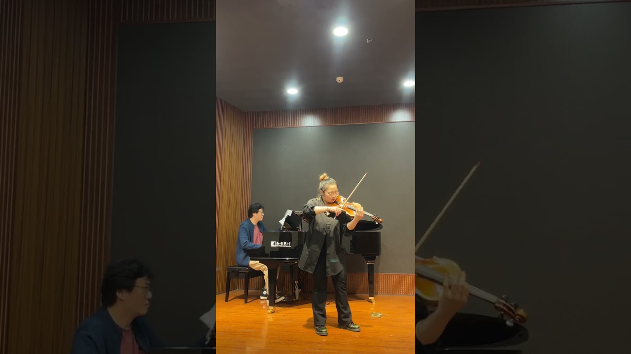 Jiahui Qiu - Bewerbung für Violine - Master of Music