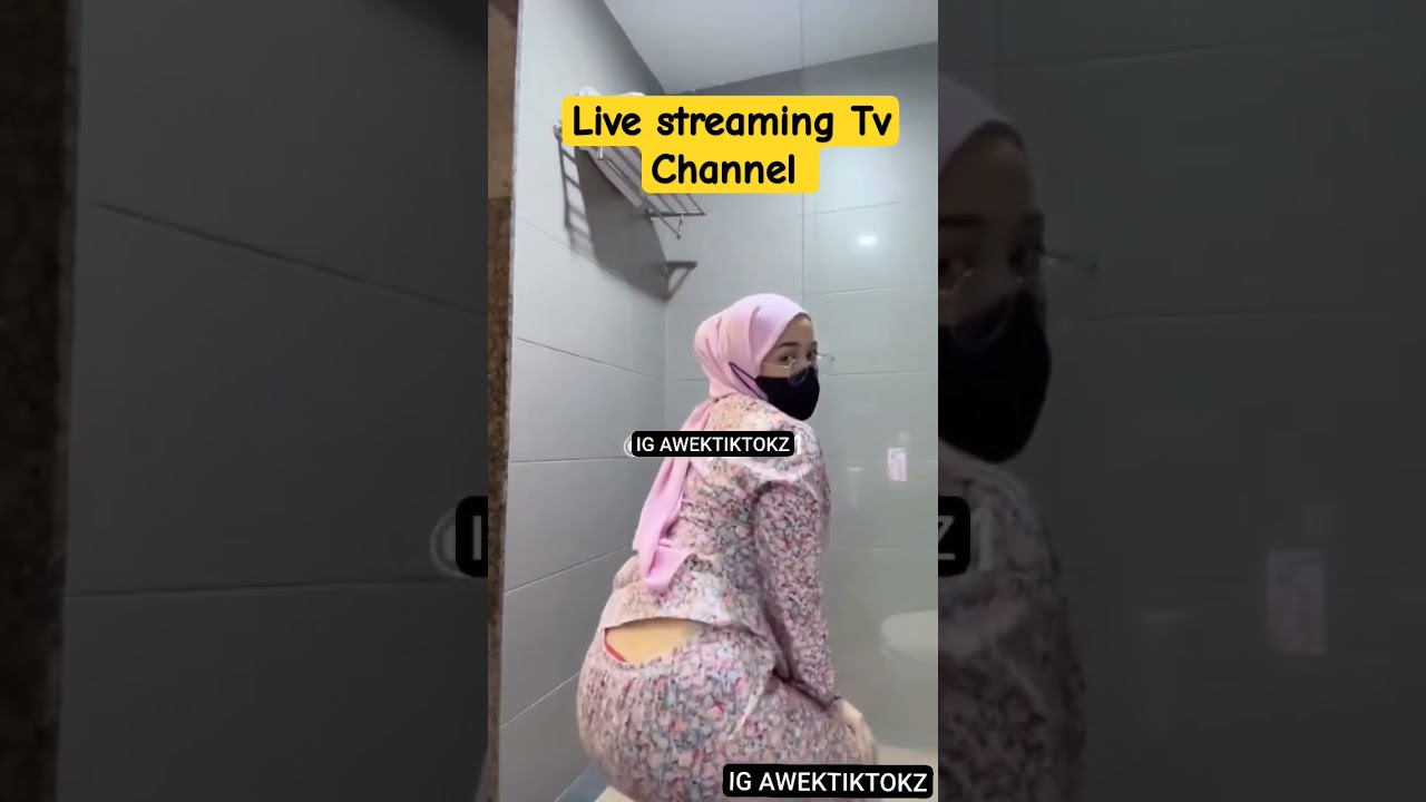 Jilbab goyang bokong mulus