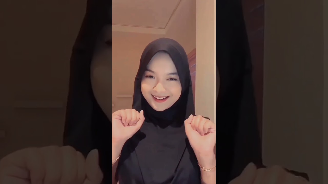 jilbab gunung gede pamer boba #shorts #viral #jilbab #cantik #pemersatubangsa
