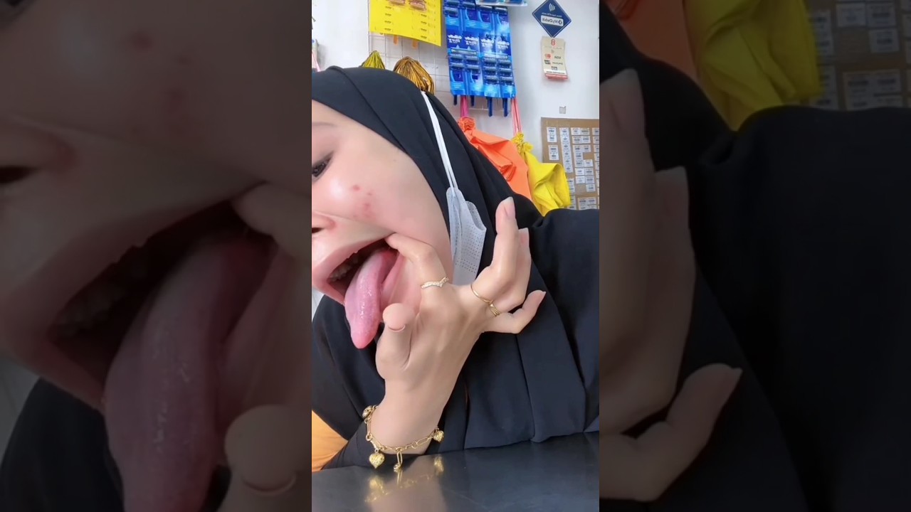 jilbab lidah panjang