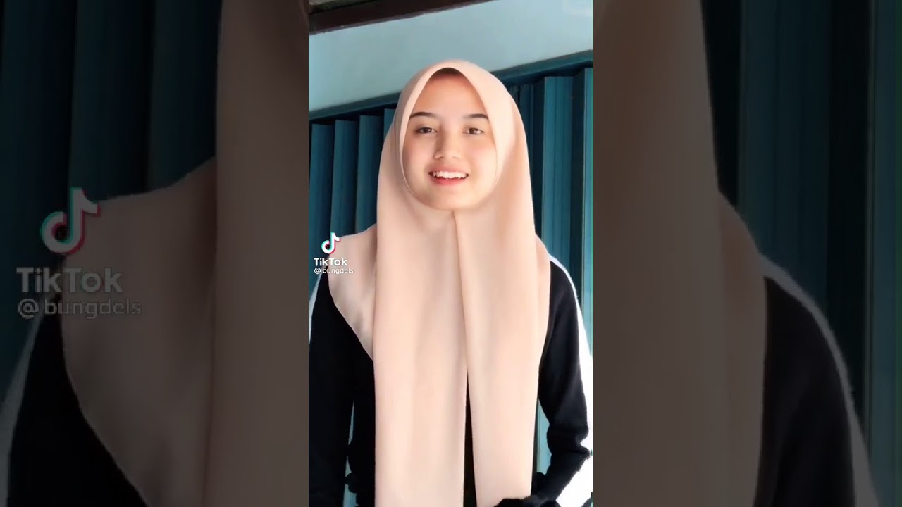 jilbab mulus banget cuy