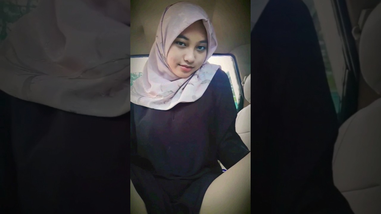 Jilbab ngangkang Tiktok Pasti Naksir !!! Meruchan 💦