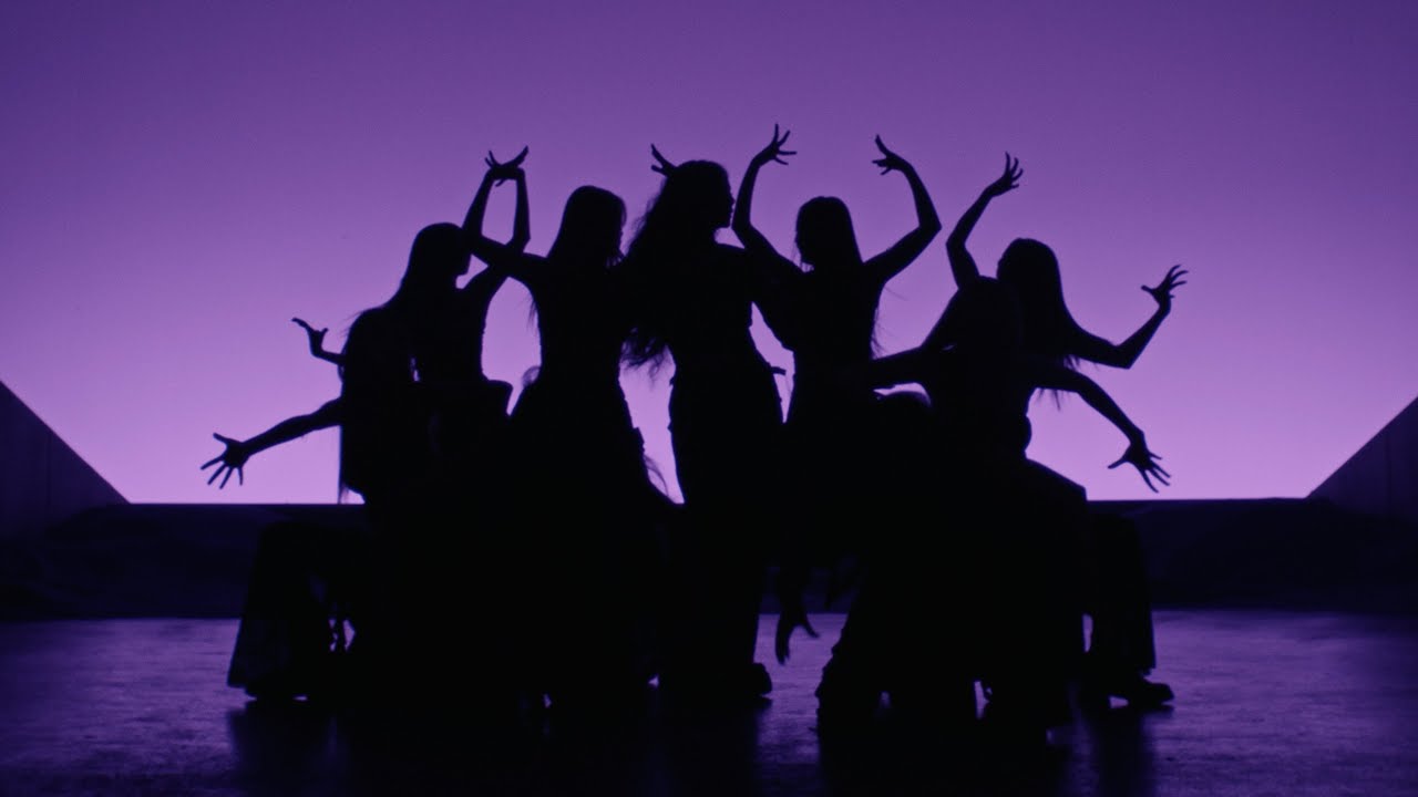 JISOO - ‘earthquake’ DANCE PERFORMANCE VIDEO