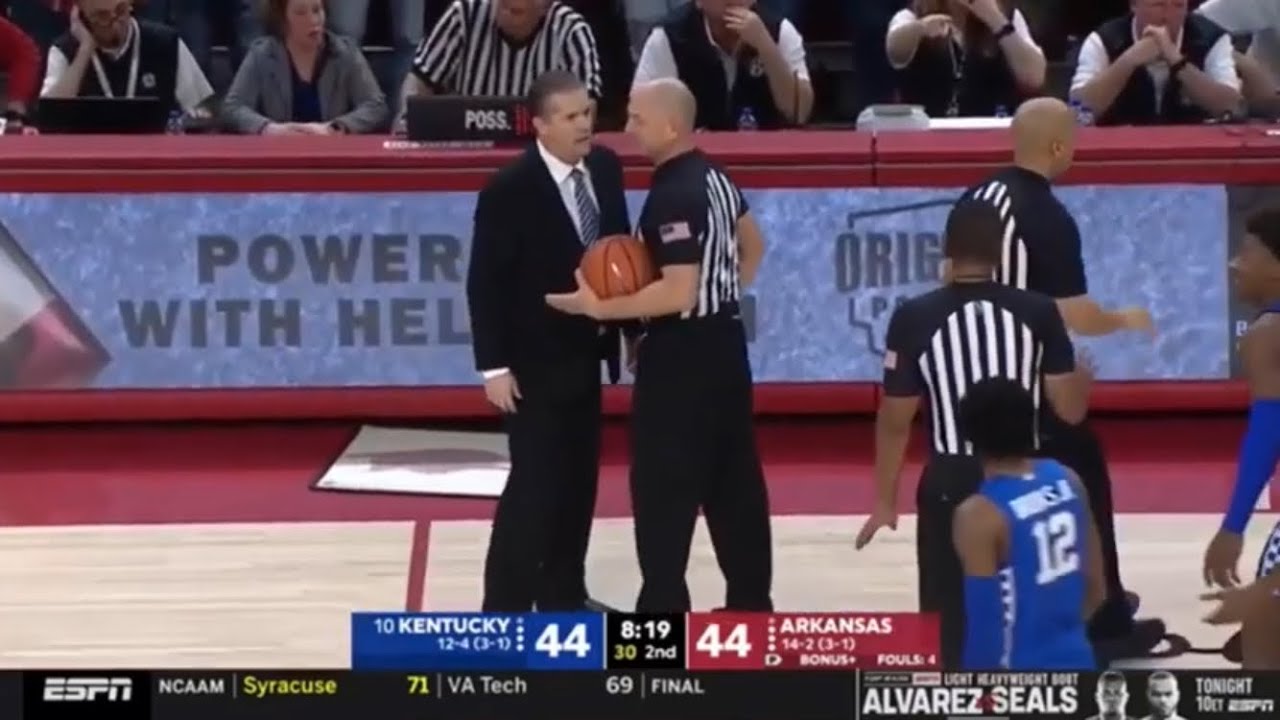 John Calipari Ejected @ Arkansas