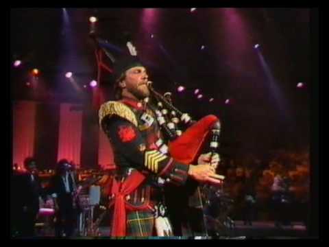 John Farnham & Melbourne Symphony Orchestra - Your the voice