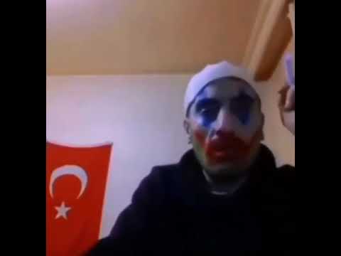 joker sigara iciyor