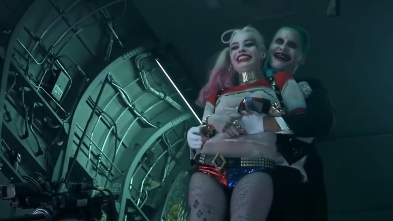 Joker tickles harley