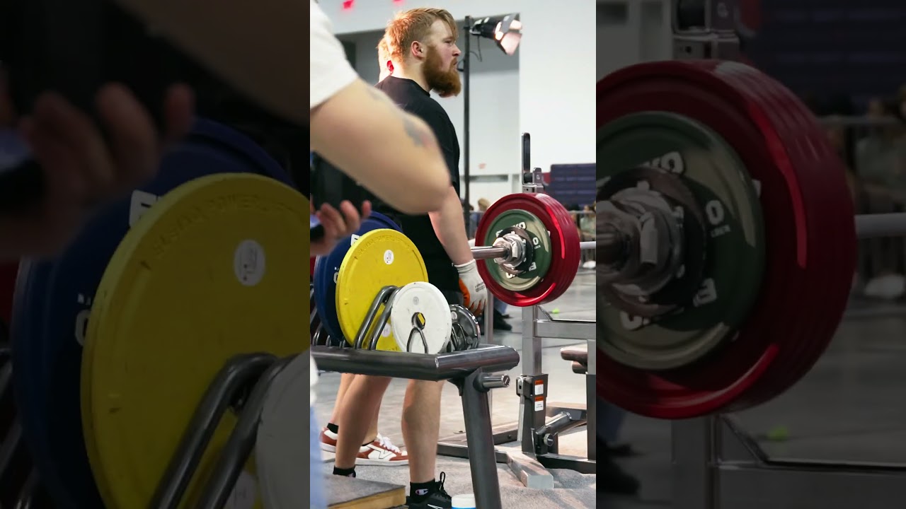 Jonathan Cayco benches 252kg! Unofficial world record!