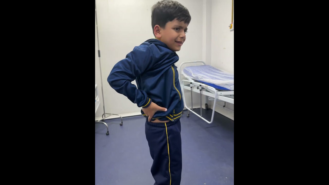 João vai ter que tomar 6 dias de injeção #tadinho #injeção #dodói #mamae #family #estudante #comedia