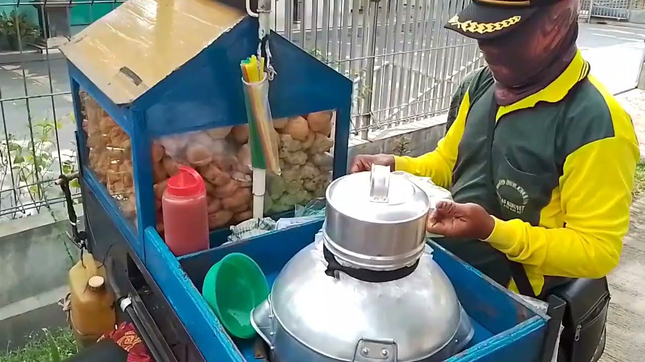 jualan wedang bandrek keliling pakai motor