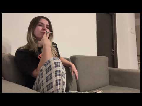 Juicy Smelly Wet Farts Compilation 136  twitter fart Girls Stretching Farting Leggings Tights