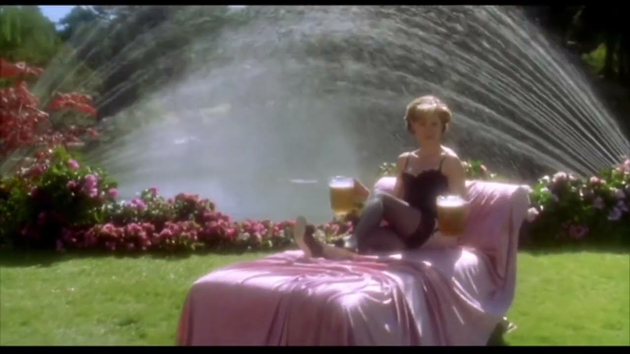 Julie Bowen lingerie in happy Gilmore