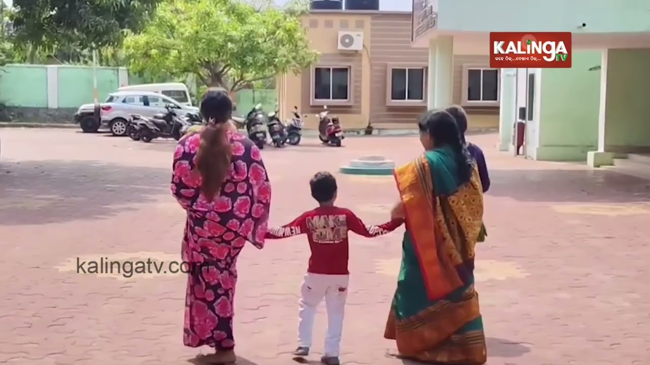 K. Deepika appears at SP office in Berhampur, seeks justice for son | KalingaTV