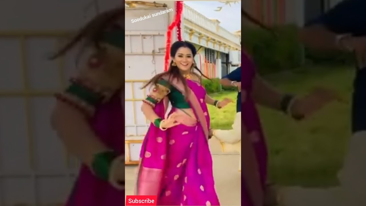 Kaavya arivumani rare navel slip in saree