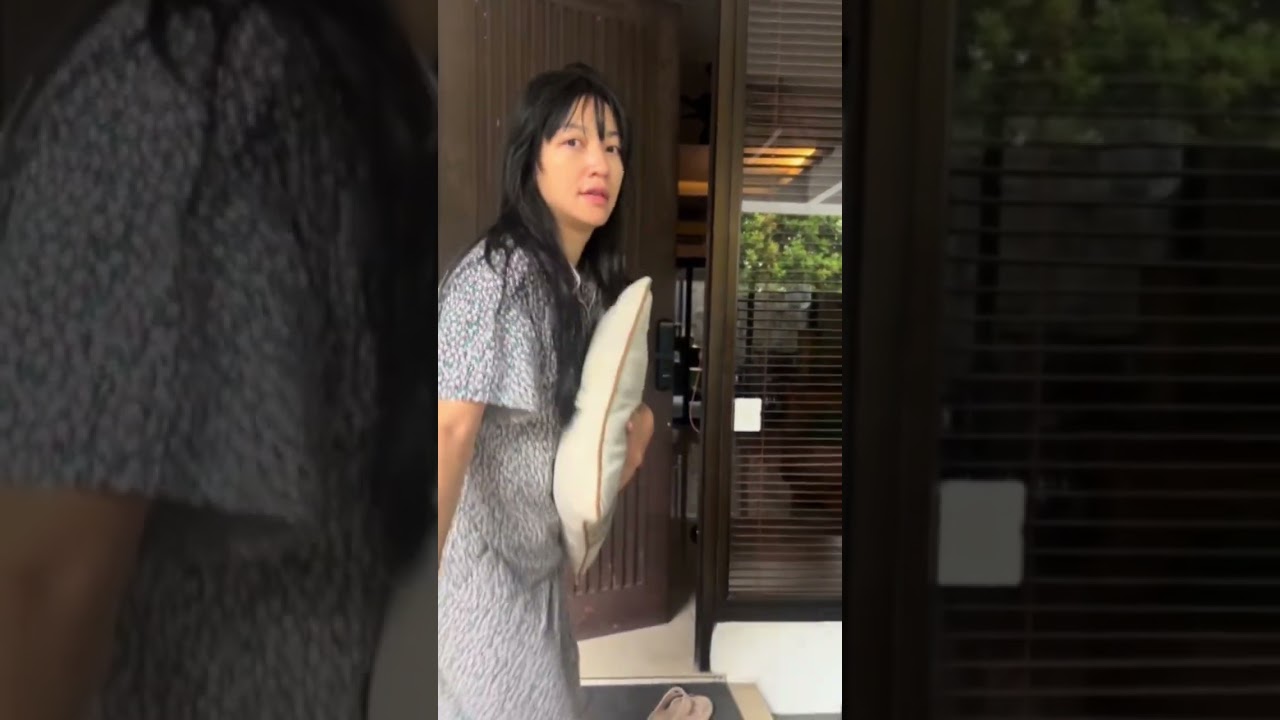 Kadang pake bantal kadang pake asbes kadang juga pakek tabung gas. Yang ada ajah aku mah