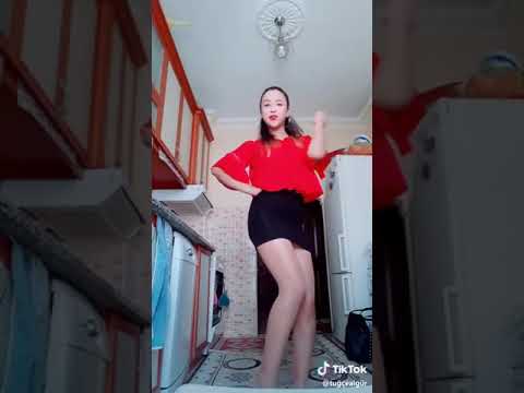 Kalça mini etek show