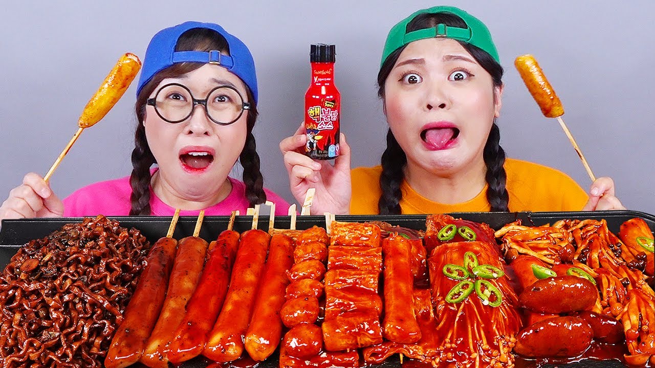 Kara Erişte TTeokbokki Mukbang DONA Türk