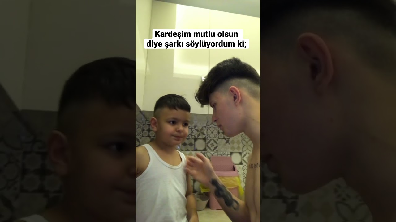 KARDEŞİME ŞARKI SÖYLÜYORUM😂❤️ #keşfet #shorts