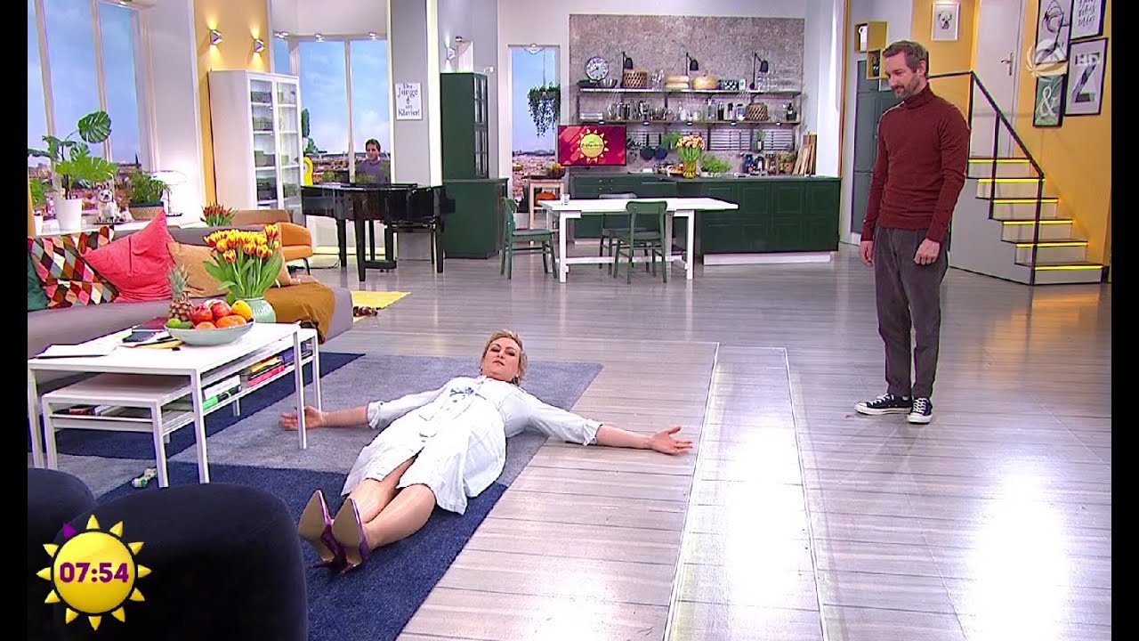Karen Heinrichs macht Yoga - FFS - HD - 04. February 2021