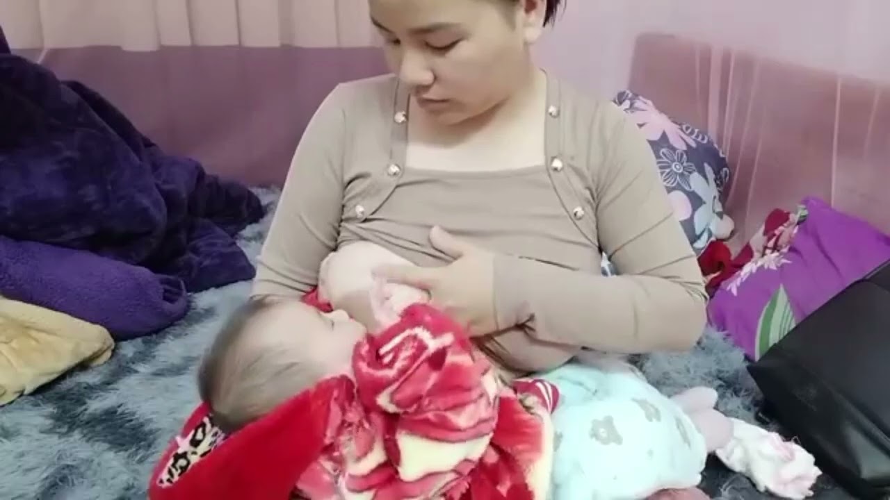 kasih sayang ibu kepada anak//breastfeeding(ibu menyusui)