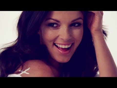 Katarzyna Glinka for GARNIER Behind the Scenes #01