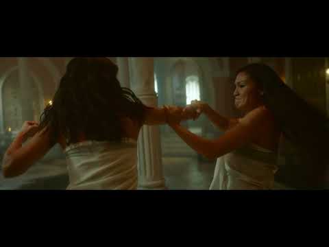 Katrina Kaif catfight with chinese woman.