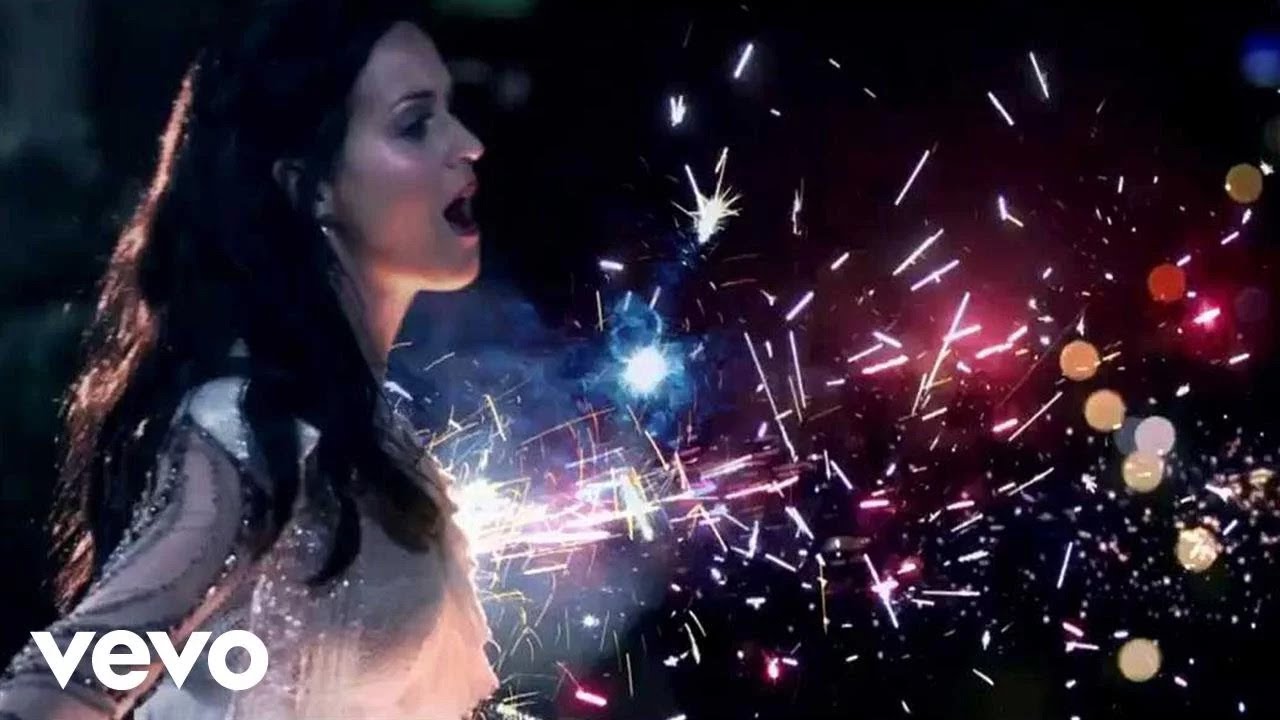 Katy Perry - Firework (Official Music Video)