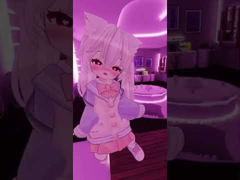 Kawaii loli on VR chat😛