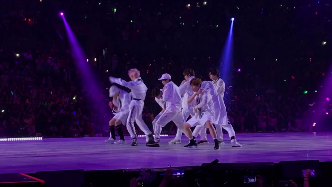 [KCON LA 2017] NCT 127 Cherry Bomb  170820 Fancam