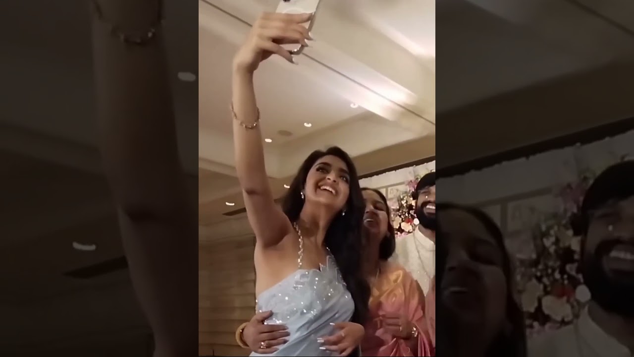 #keerthysuresh never seen longest snacks #armpits #underarm show