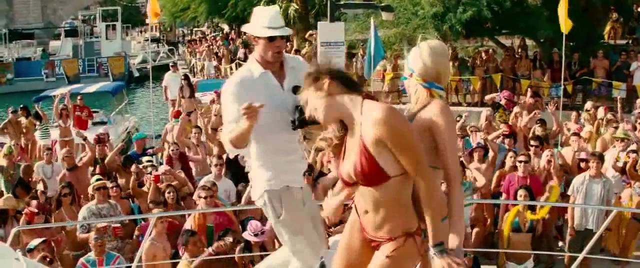 Kelly Brook Hot Bikini Dance Piranha 3d