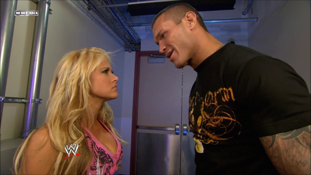Kelly Kelly And Randy Orton Backstage 12-29-08