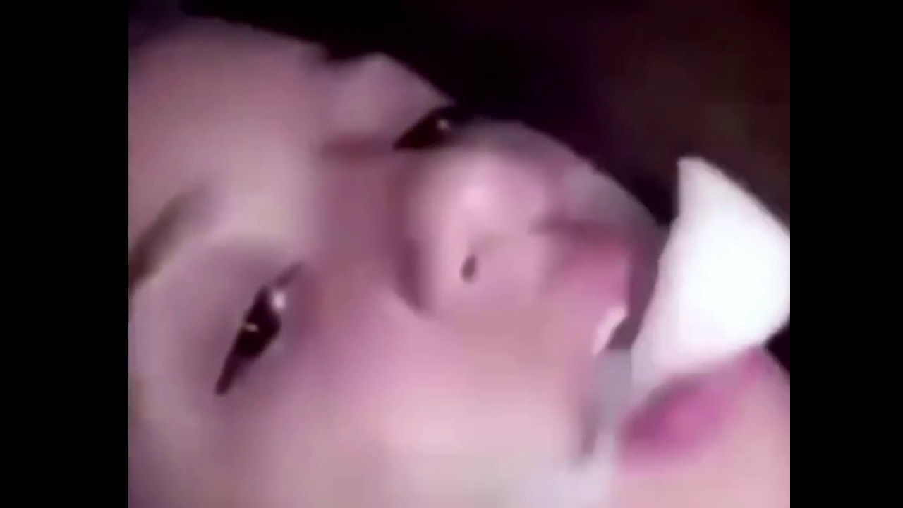 Kenzie Ziegler Vaping! 😱