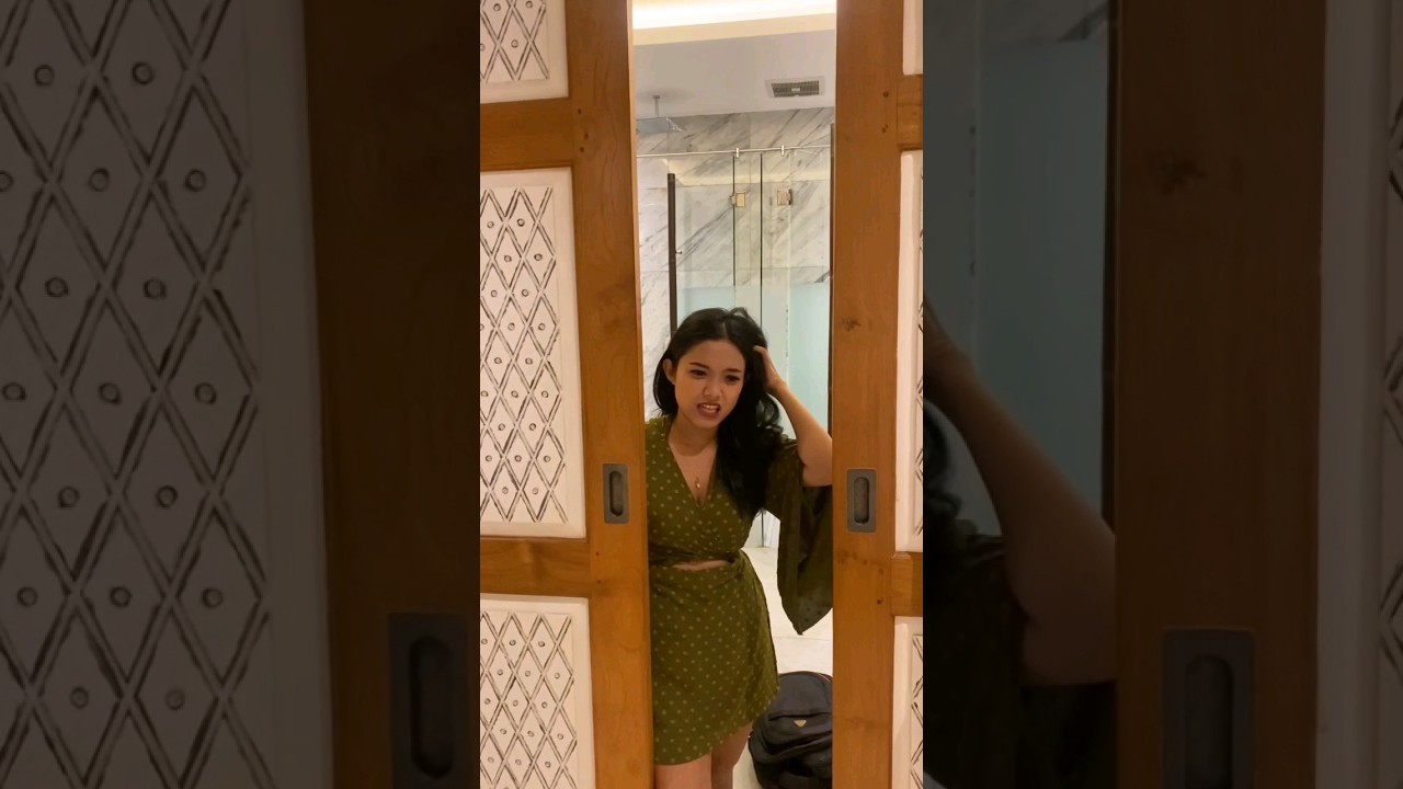 KETIKA PELUK ISTRI DI KASUR, EH ENDINGNYA BEGINI.. #lucu #prank #suamiistri #ngakak #viral #kembar