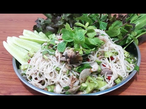 ញំនំបញ្ចុកជាមួយត្រីប្លាធូចៀន-Khmer Food | Samphos Cooking Food