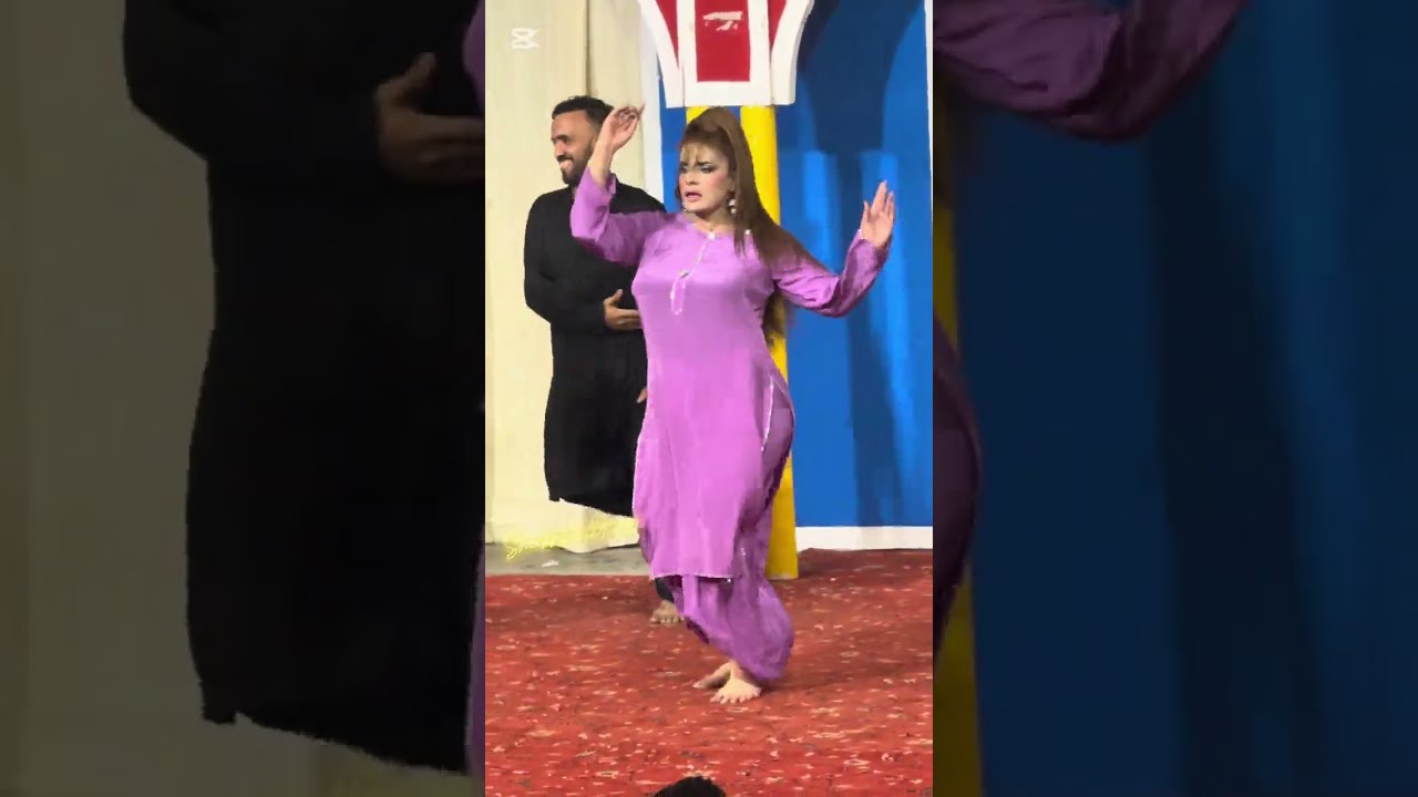 Khubsurat Kaif (Chand Boht Sohna A) Mujra