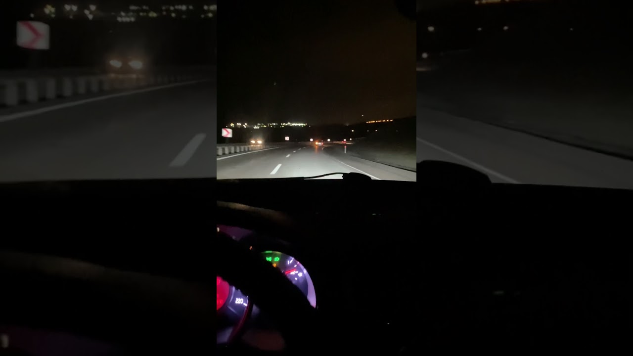 Kia Rio Yağmurlu Gece snap